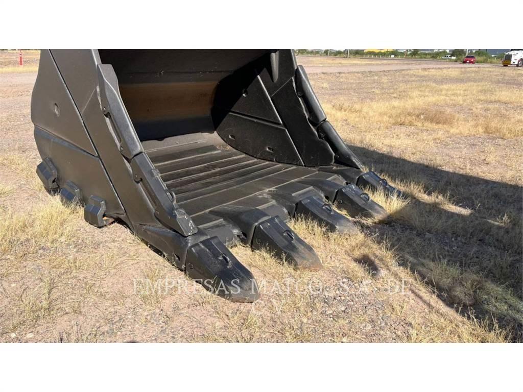 CAT 390DL Bageri guseničari