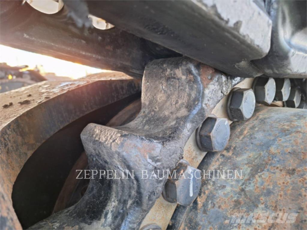 CAT 390FL Bageri guseničari