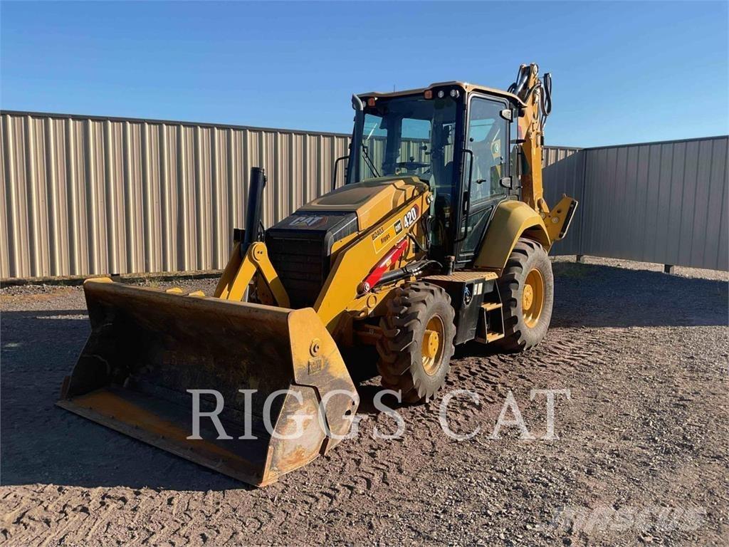 CAT 420 4AEM Rovokopači