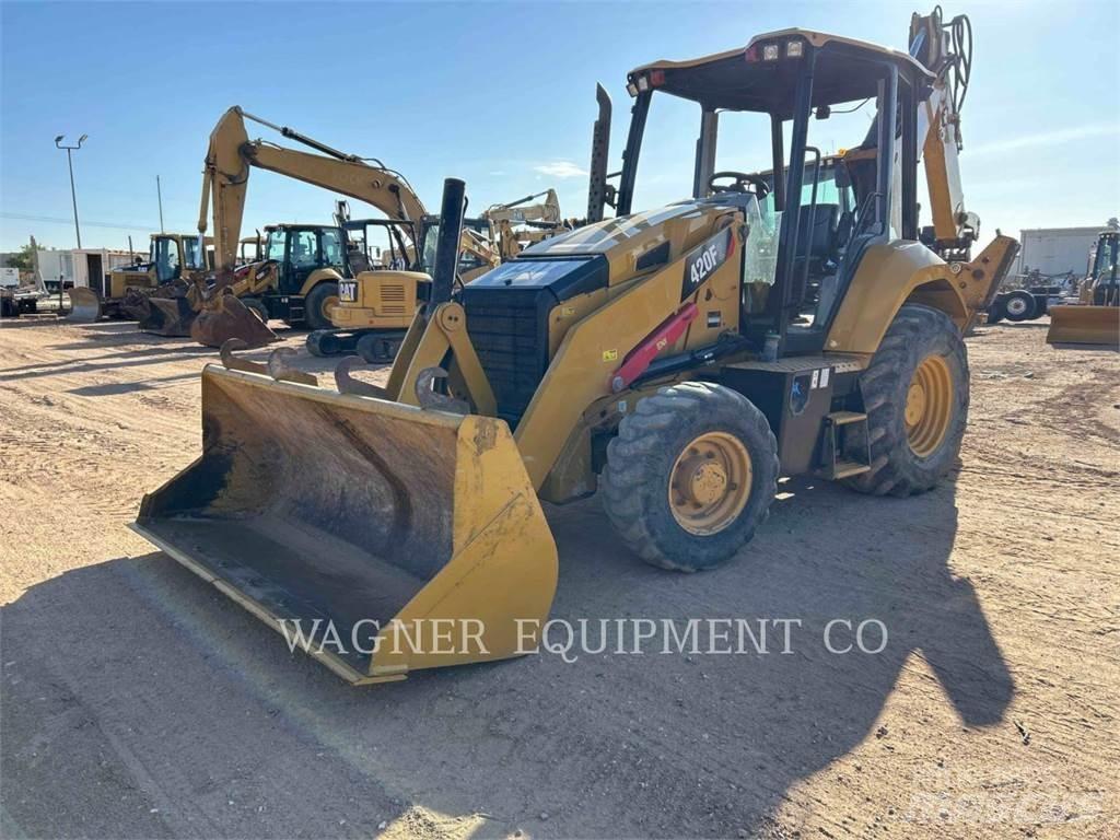 CAT 420F2 4WDE Rovokopači
