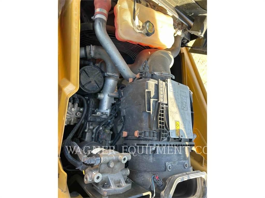 CAT 420F2 4WDE Rovokopači