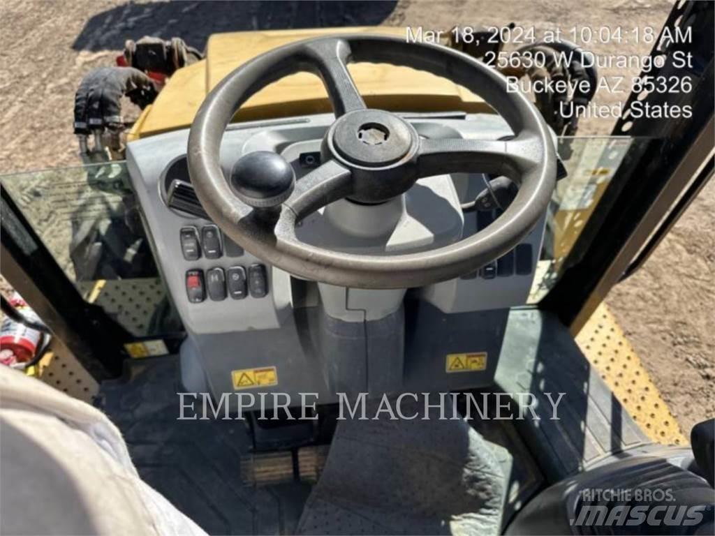 CAT 420F24EOIP Rovokopači