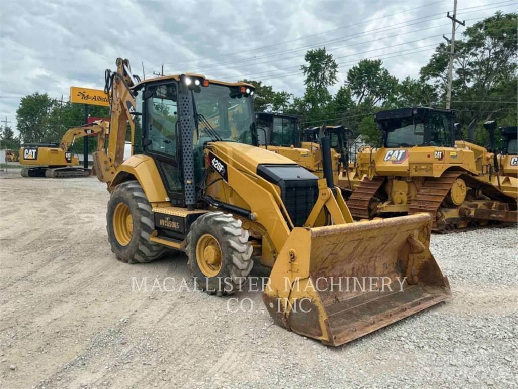 CAT 420F2ST Rovokopači