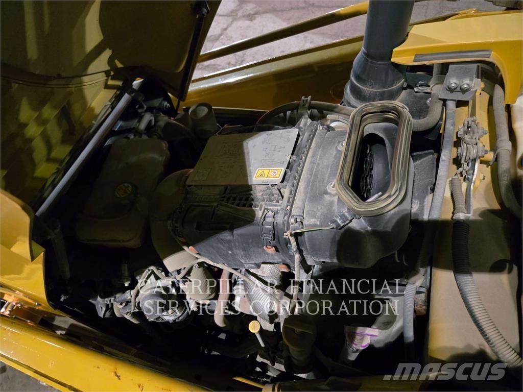 CAT 430 07A Rovokopači