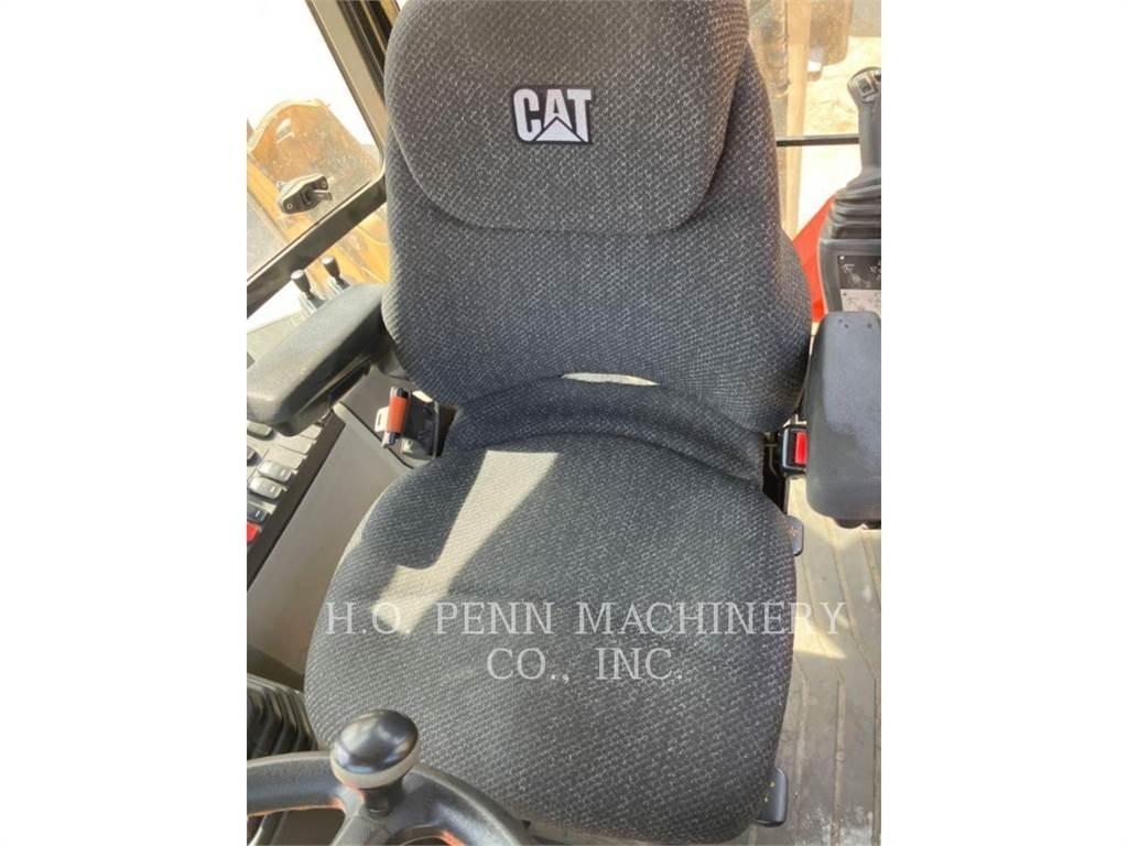 CAT 430F2ST Rovokopači