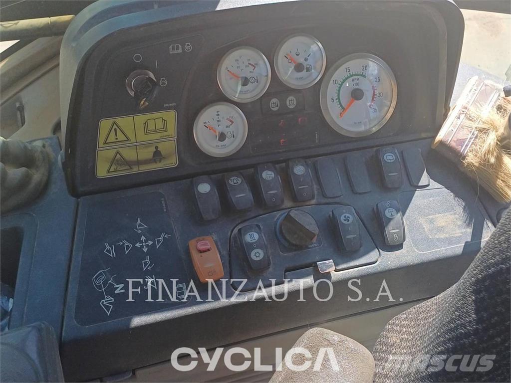 CAT 432F Rovokopači