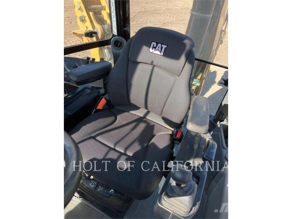 CAT 440-07 Rovokopači