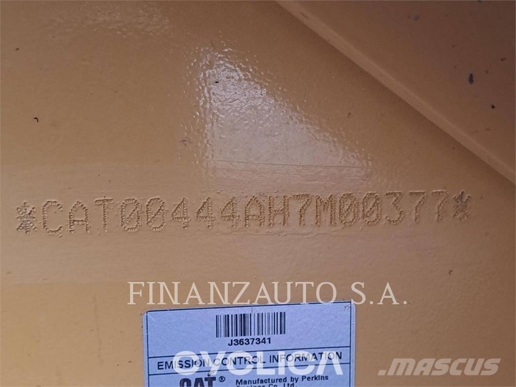 CAT 444 TRINITYB V Rovokopači