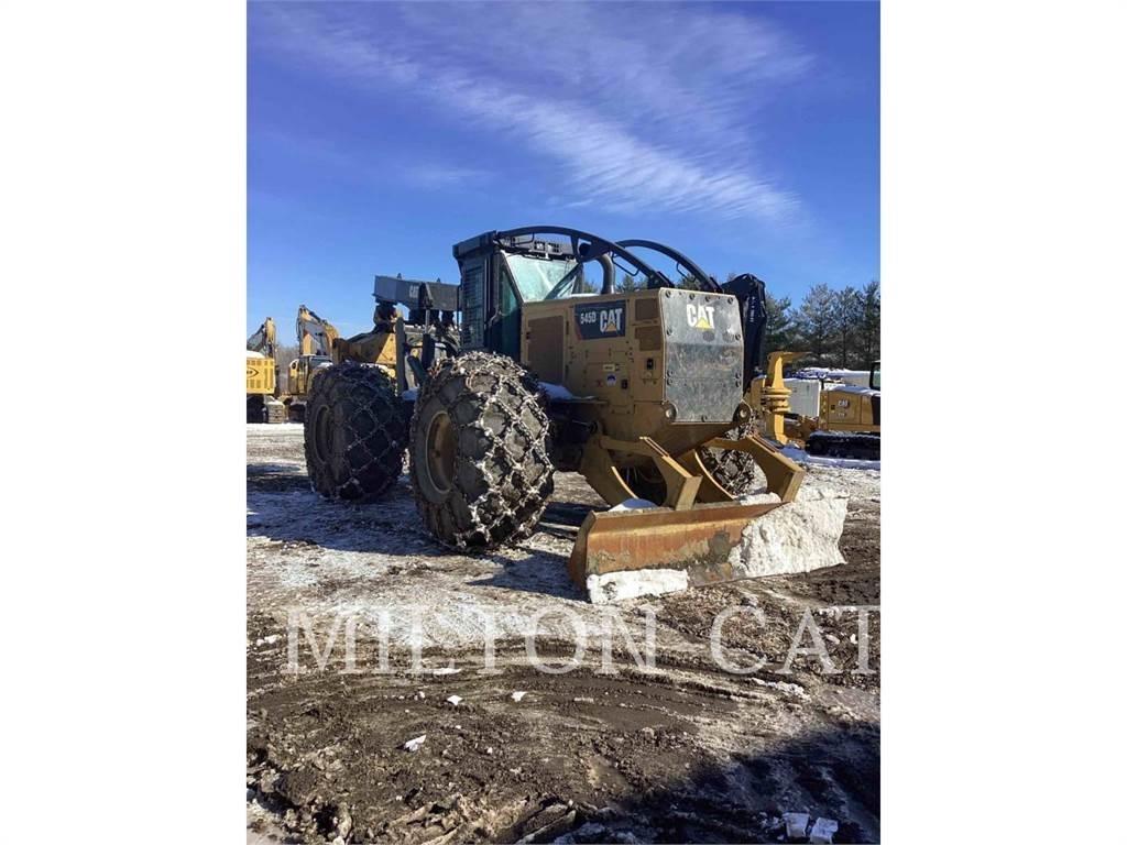CAT 545D Skideri