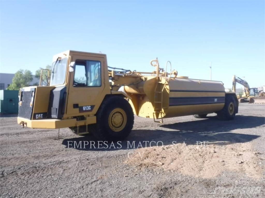 CAT 613C Kamioni za vodu