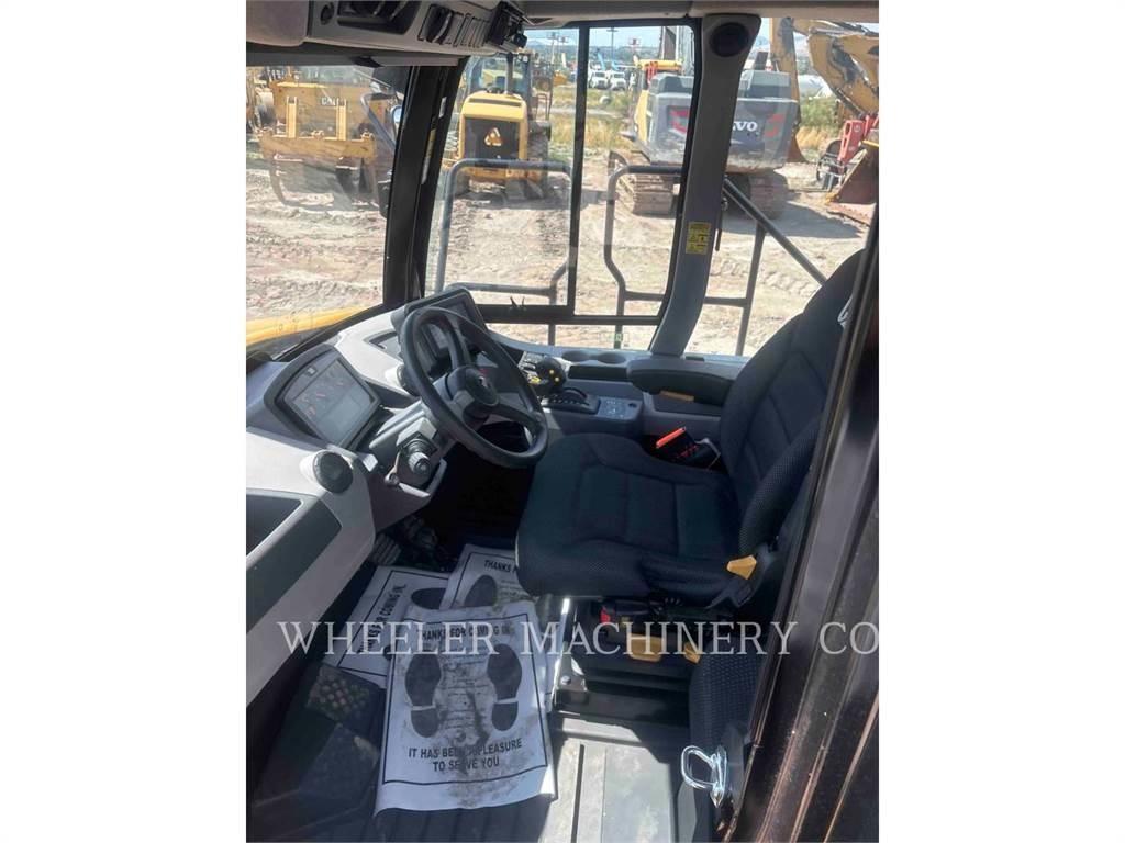 CAT 725 Zglobni damperi