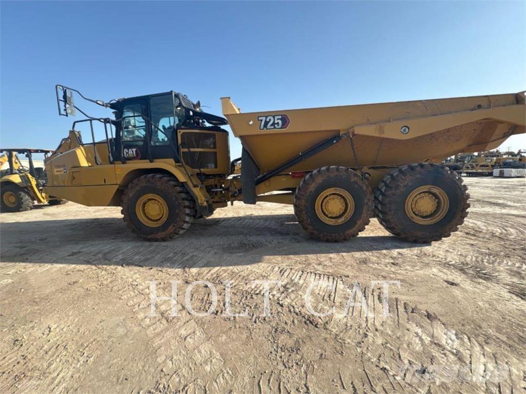 CAT 725 Zglobni damperi