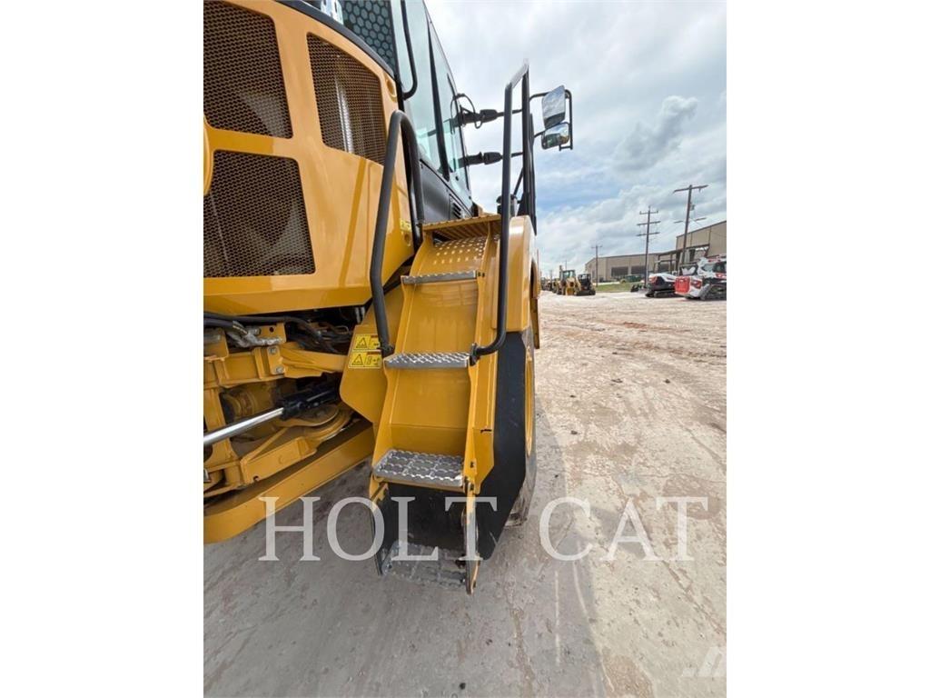 CAT 725 Zglobni damperi