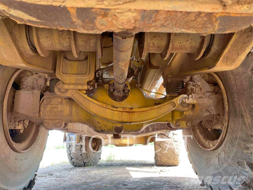 CAT 725 Zglobni damperi