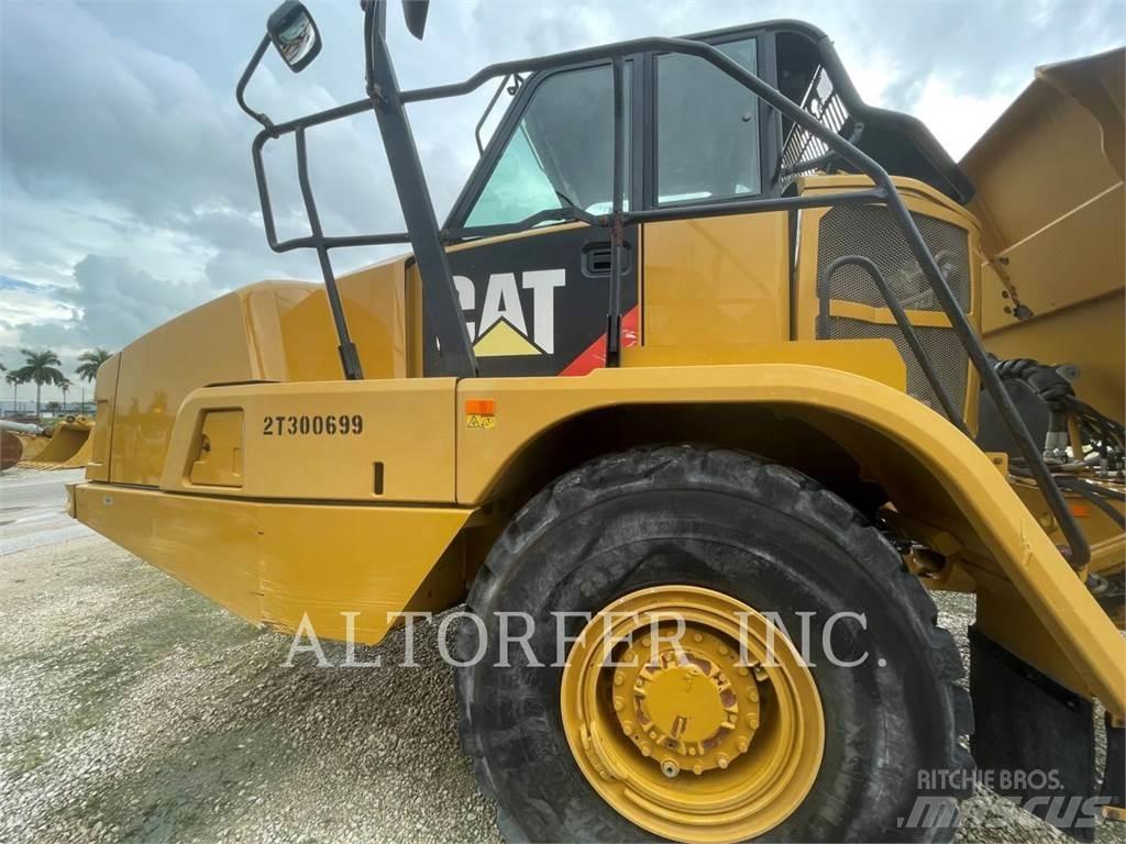 CAT 725C2 Zglobni damperi