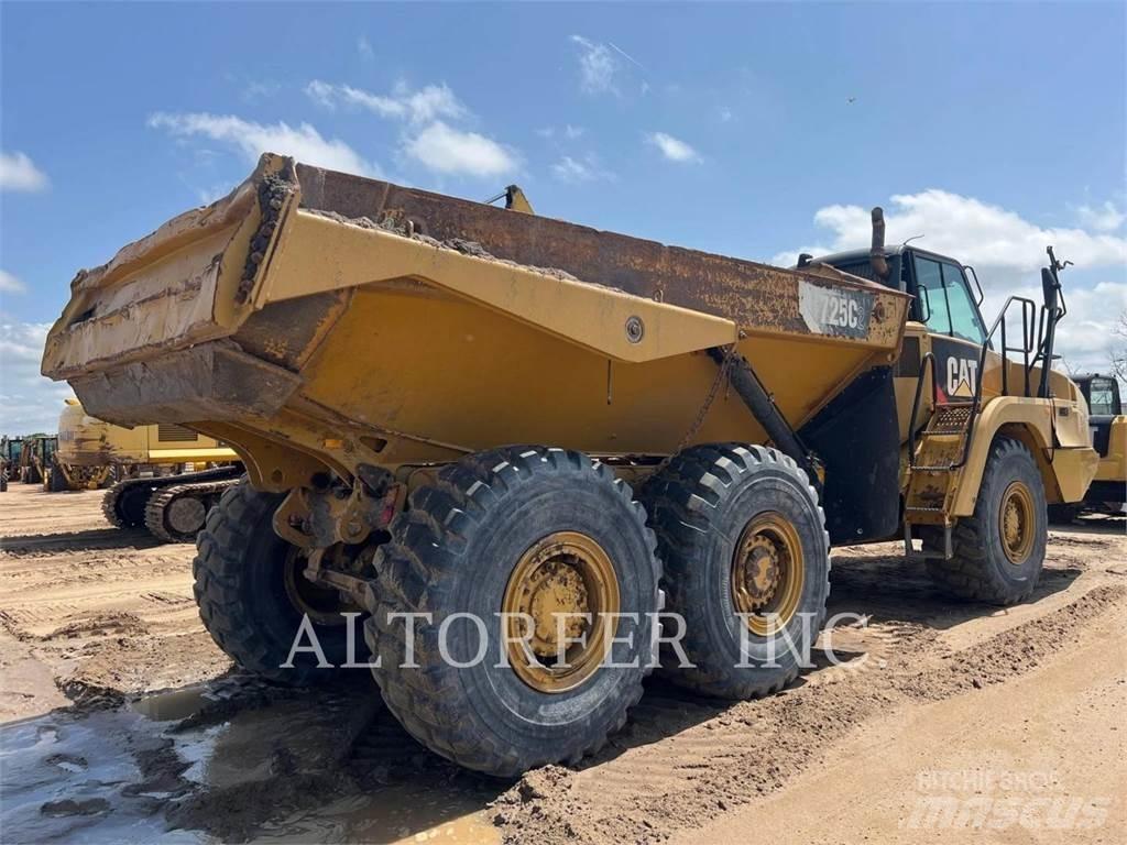 CAT 725C2 Zglobni damperi
