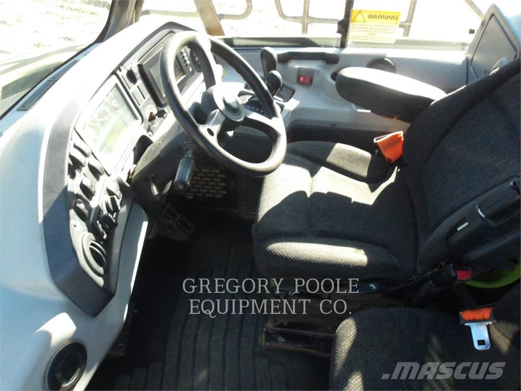 CAT 725C2 Zglobni damperi