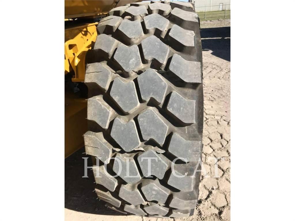 CAT 730 Zglobni damperi