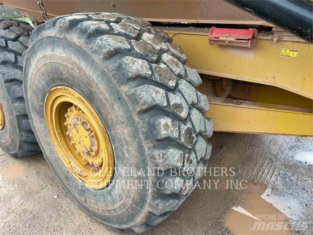 CAT 730 Zglobni damperi