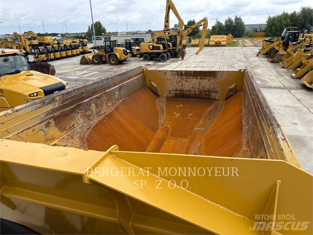 CAT 730 Zglobni damperi