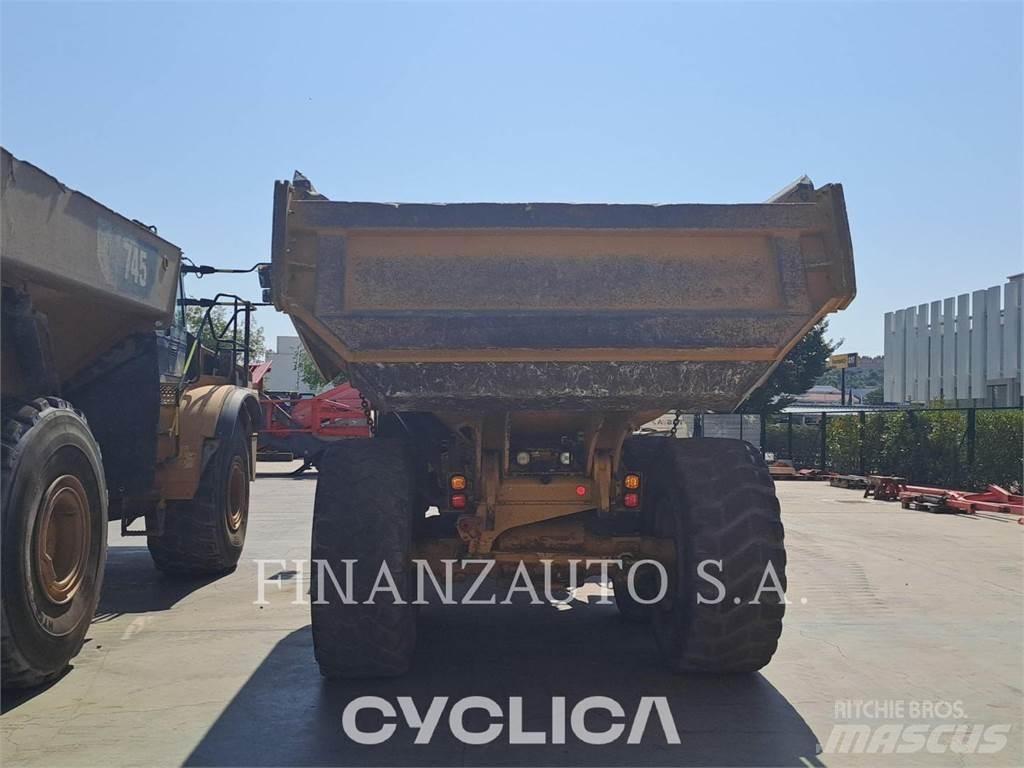 CAT 730 Zglobni damperi