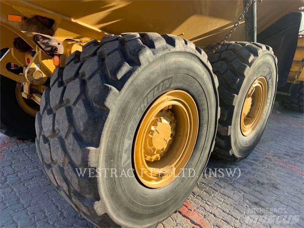 CAT 730C2 Zglobni damperi