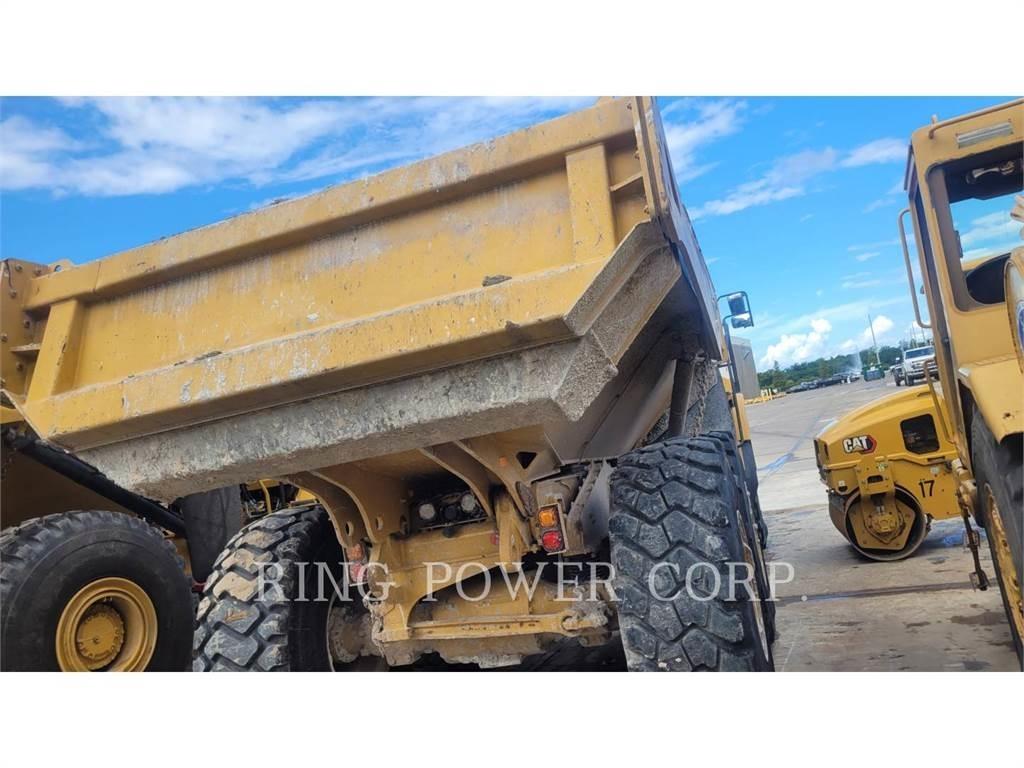 CAT 730WW Kamioni cisterne