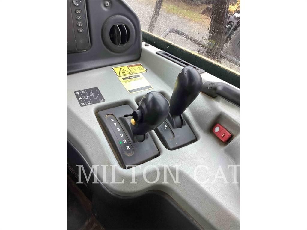 CAT 735C Zglobni damperi