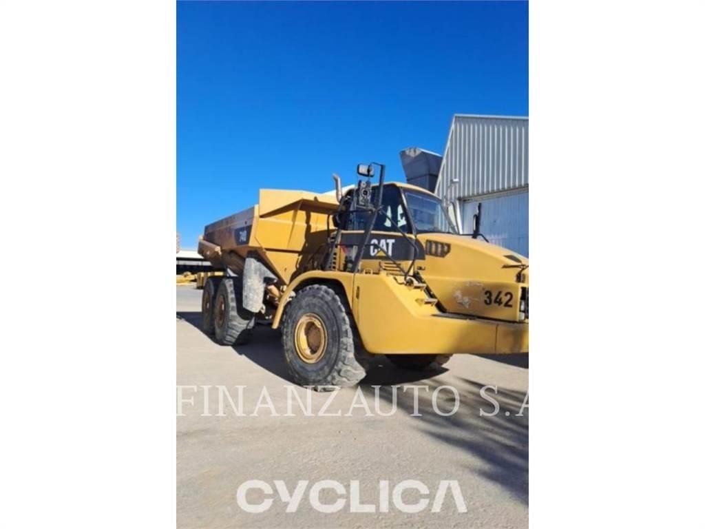 CAT 740 Zglobni damperi