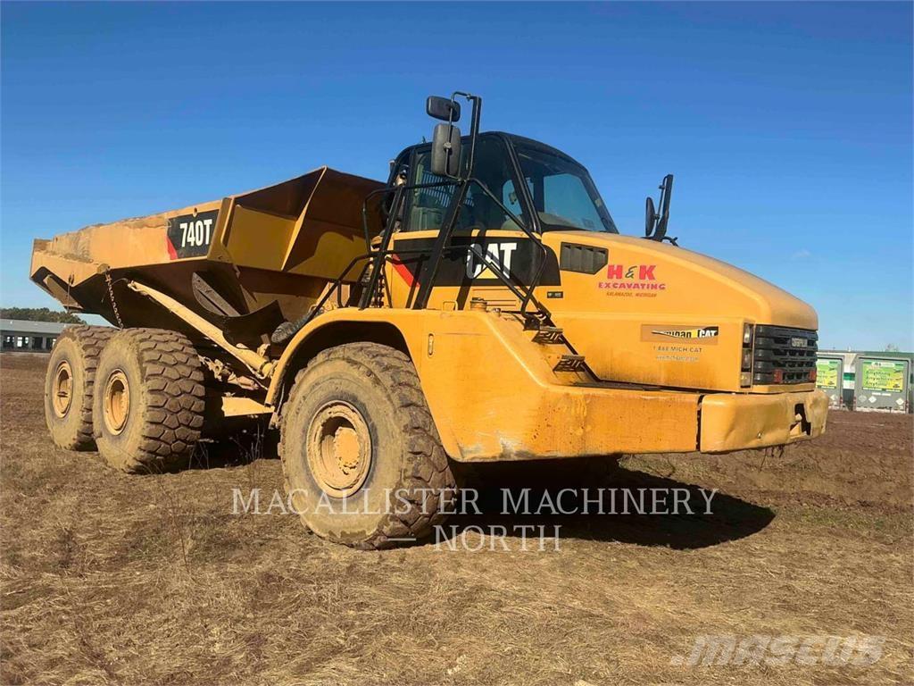 CAT 740 Zglobni damperi