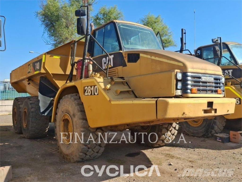 CAT 740 Zglobni damperi