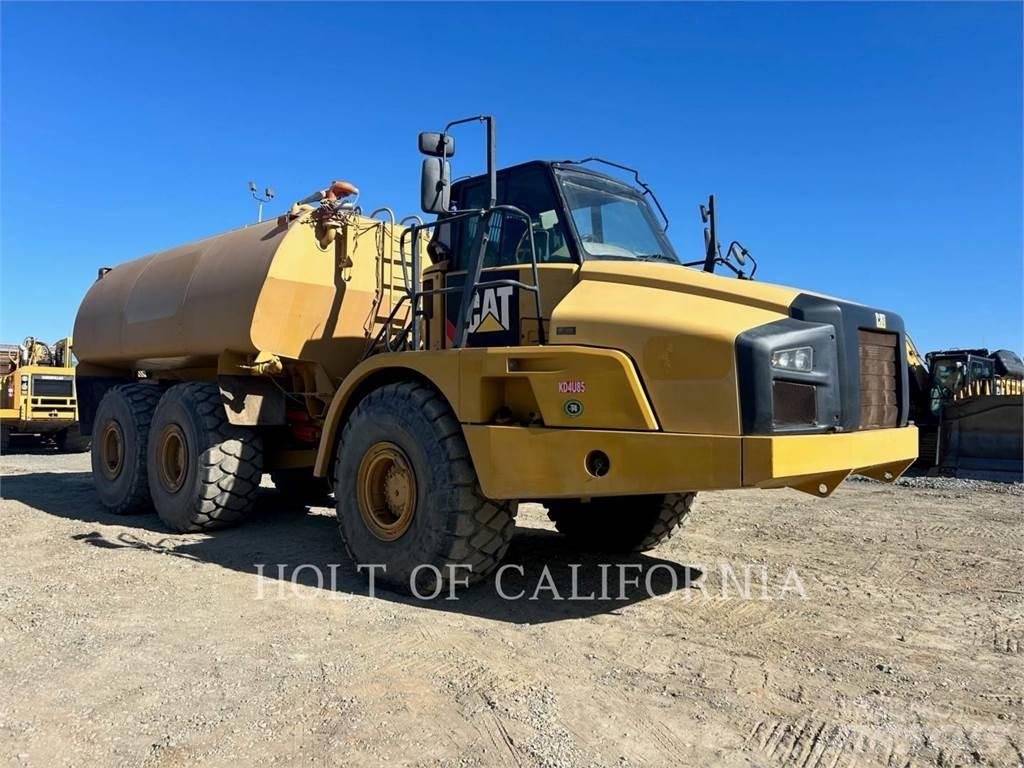 CAT 740B Kamioni cisterne