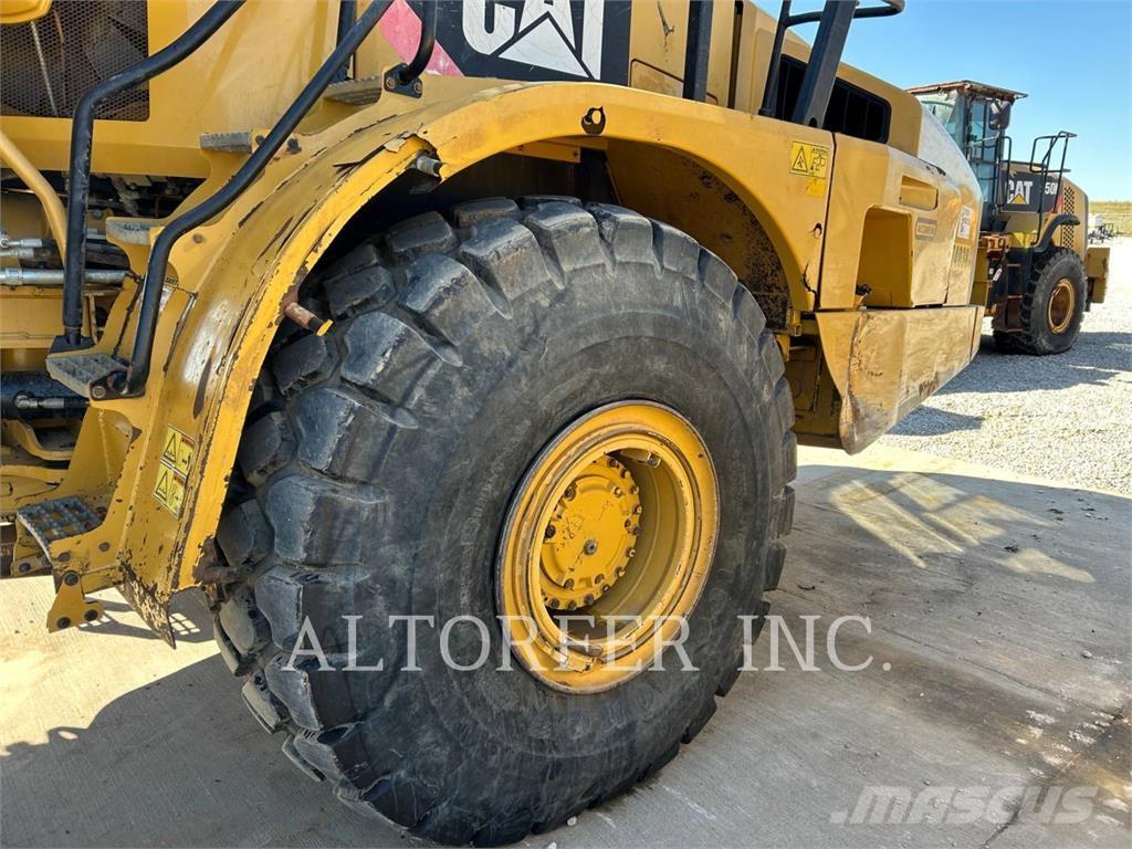 CAT 740B Zglobni damperi
