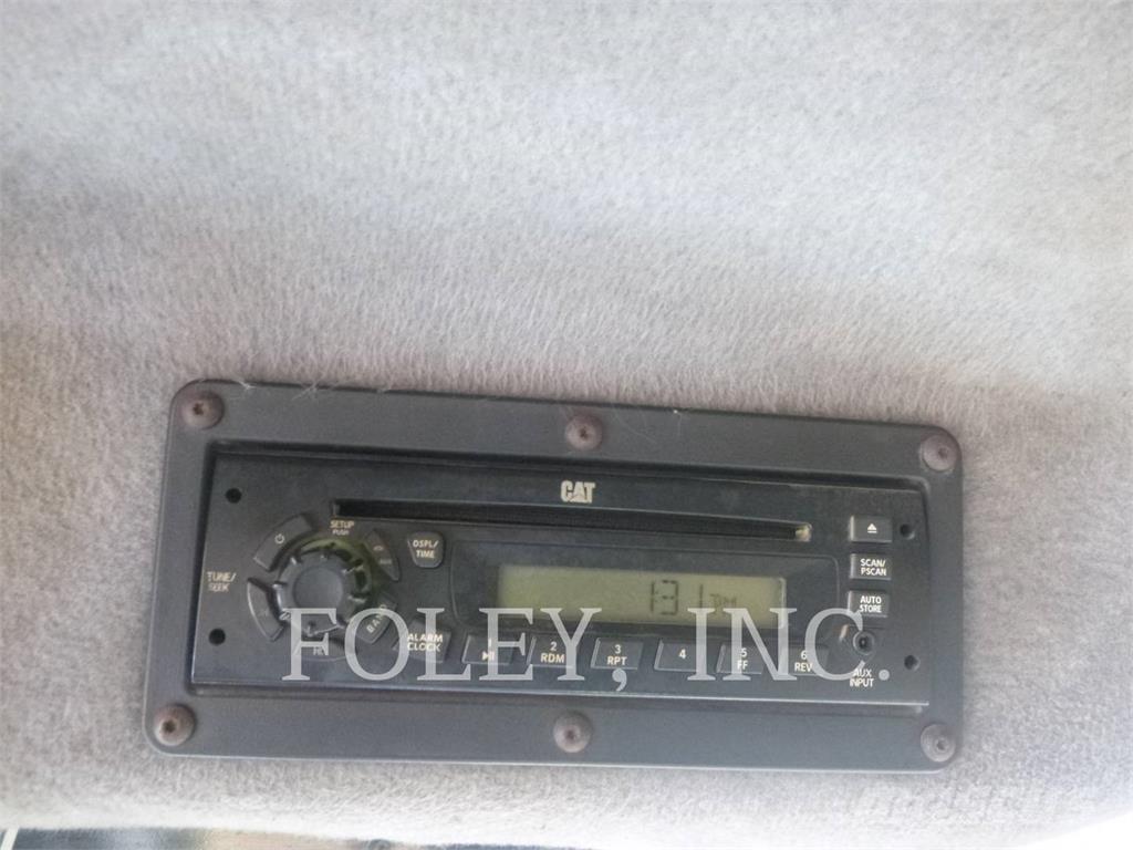 CAT 740B Zglobni damperi