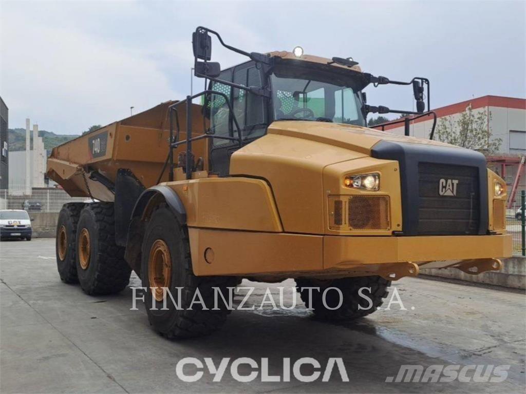 CAT 740GC Zglobni damperi