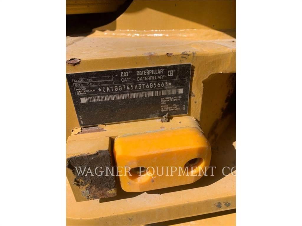 CAT 745 Zglobni damperi