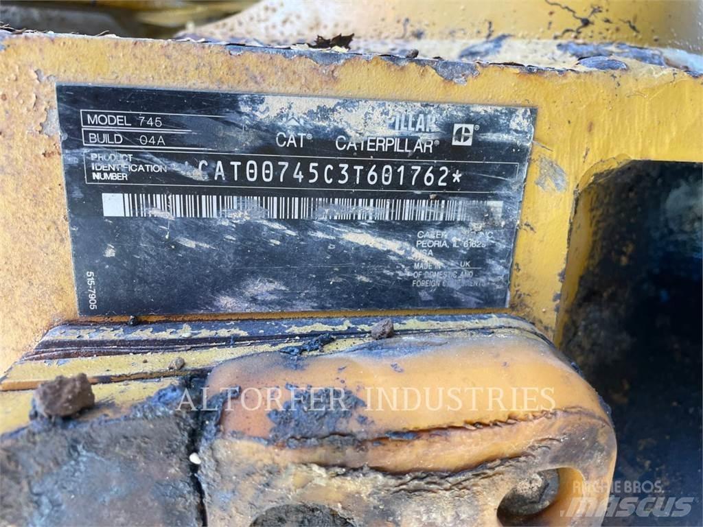 CAT 745 Zglobni damperi
