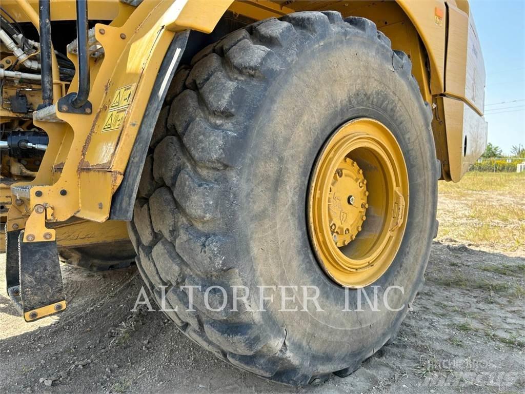 CAT 745 Zglobni damperi