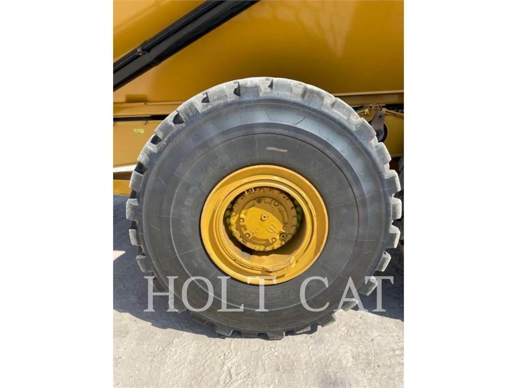 CAT 745 Zglobni damperi
