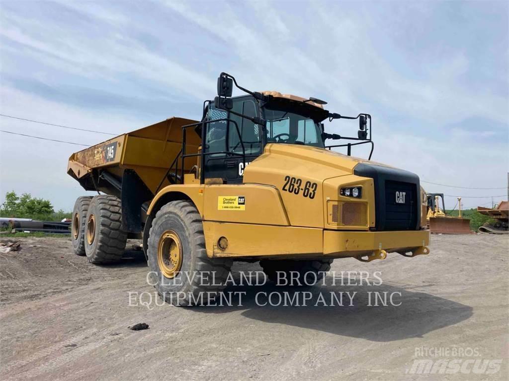 CAT 745 Zglobni damperi