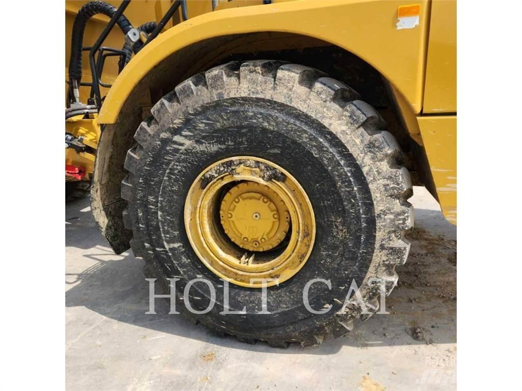 CAT 745 Zglobni damperi