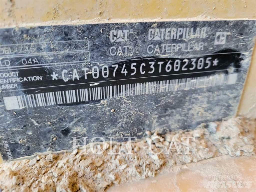 CAT 745 Zglobni damperi