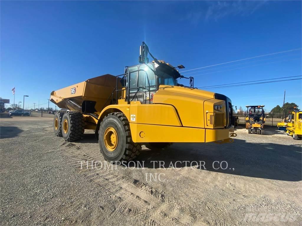 CAT 745 Zglobni damperi