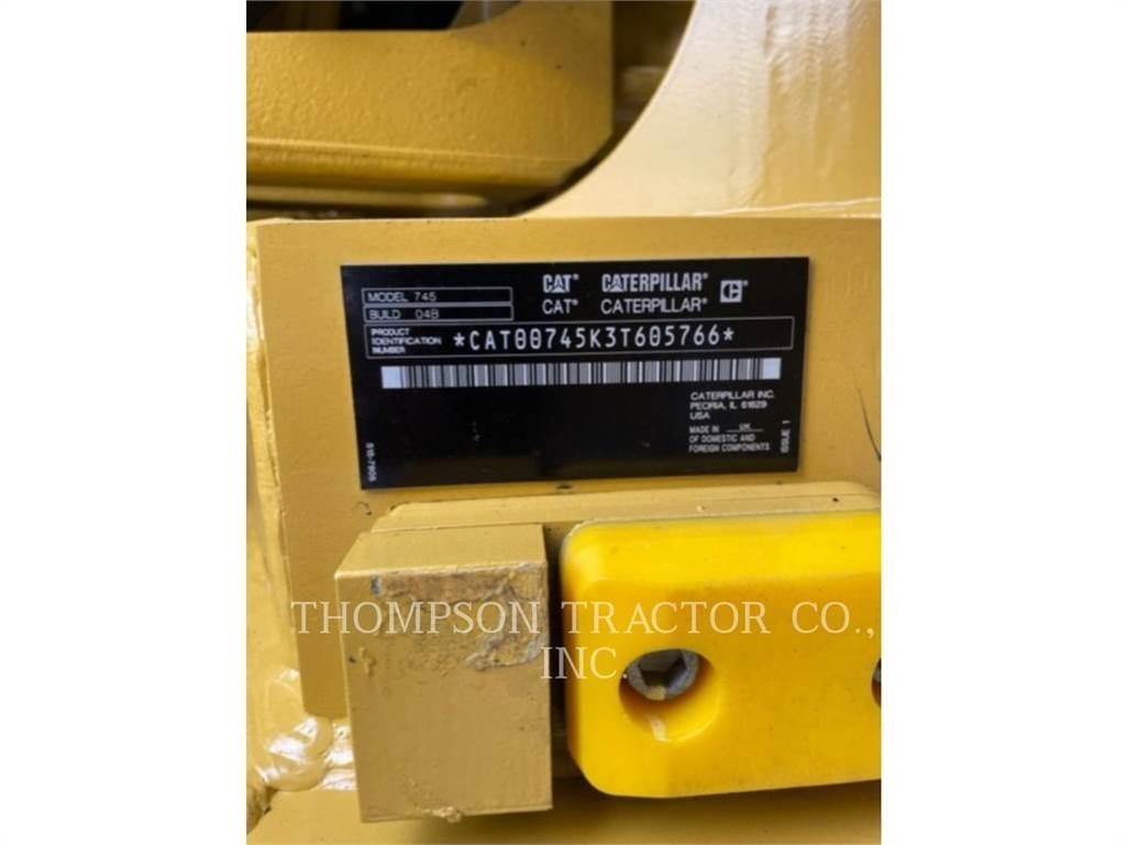 CAT 745 Zglobni damperi