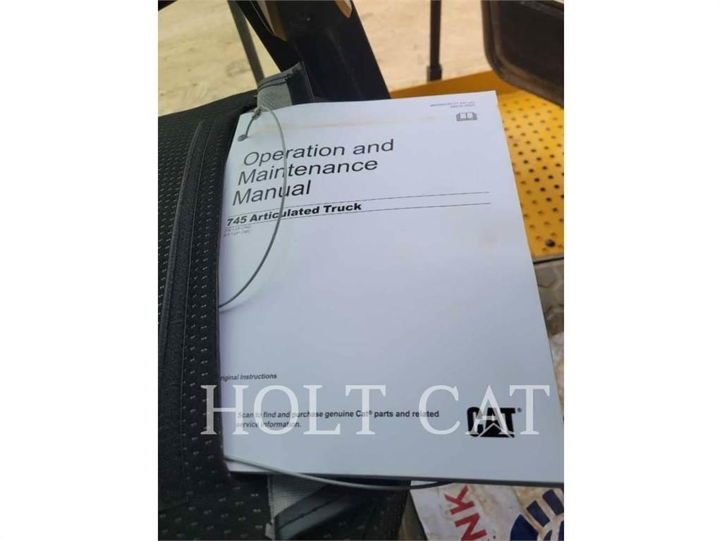 CAT 745 Zglobni damperi