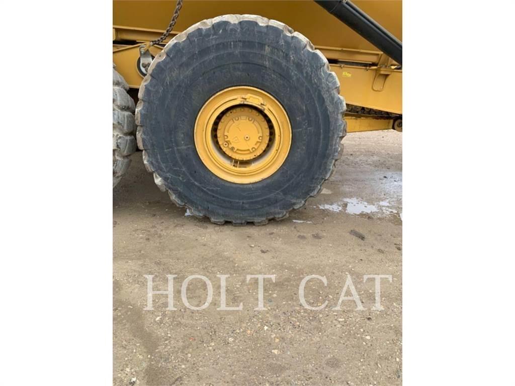 CAT 745 Zglobni damperi