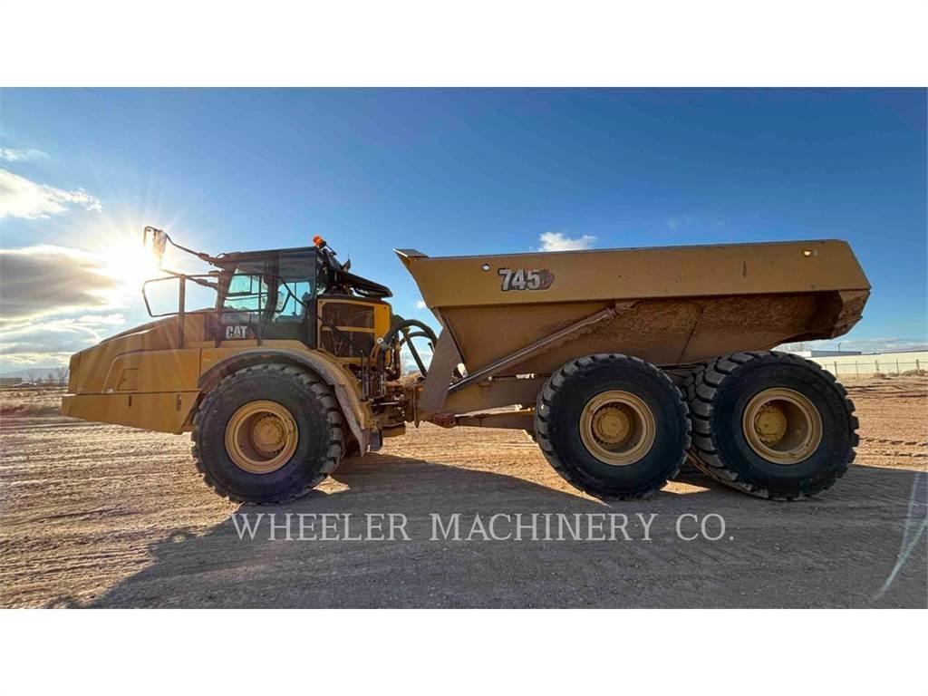 CAT 745 Zglobni damperi