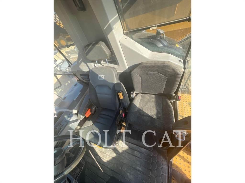 CAT 745 Zglobni damperi