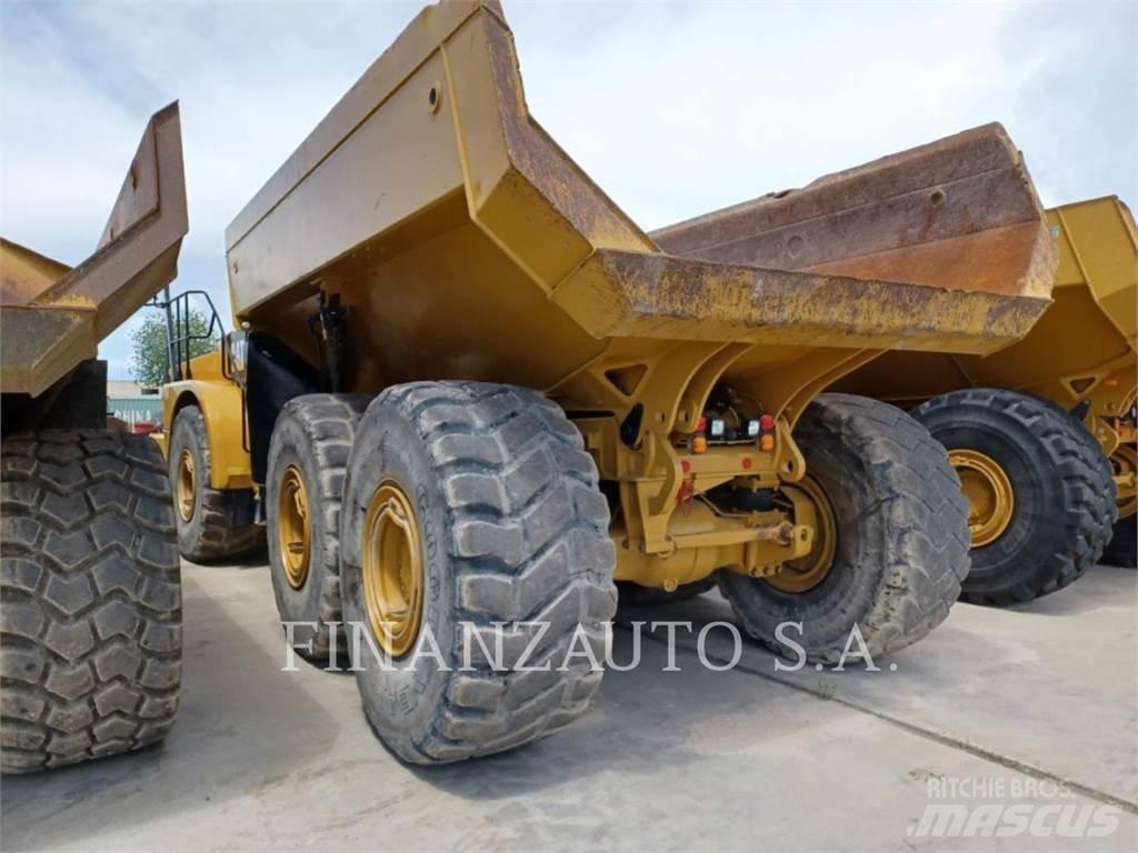 CAT 745 Zglobni damperi
