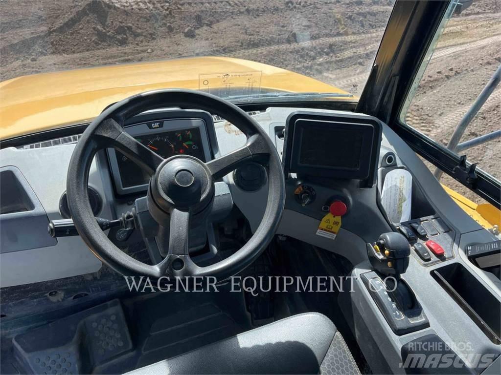 CAT 745 Zglobni damperi